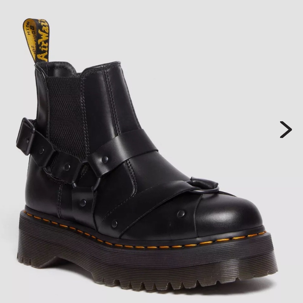 Dr. Martens - 2976 HARNESS LEATHER PLATFORM CHELSEA BOOTS